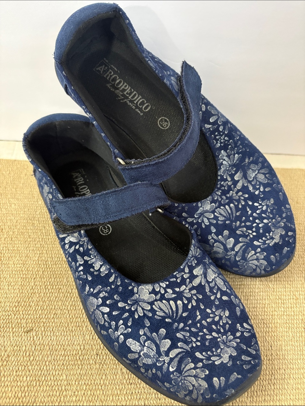 Arcopedico Orthopedic Estrela Mary Jane Navy Blue Floral Flats Size 7-7.5 Euro38